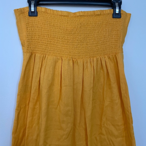 Yellow Sleeveless Jumpsuit With Tied Front - Picture 3 of 4